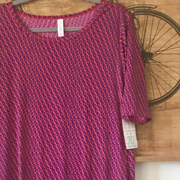 NWT LulaRoe Julia Dress Red / Blue Diamond Print - Picture 1 of 3